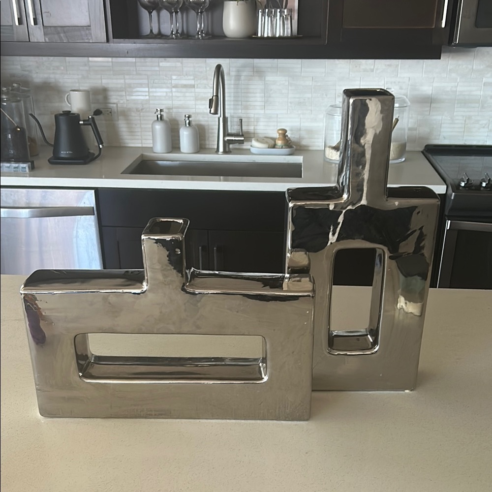 Z gallerie Miami vases (set of 2)